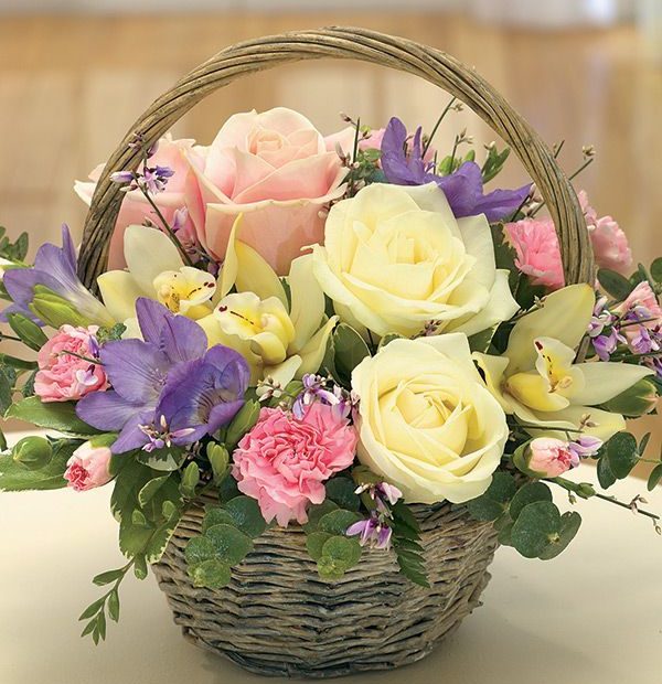 Hình Ảnh Giỏ Hoa, Lẵng Hoa Đẹp Chúc Mừng Sinh Nhật | Basket Flower  Arrangements, Flower Arrangements, Floral Arrangements