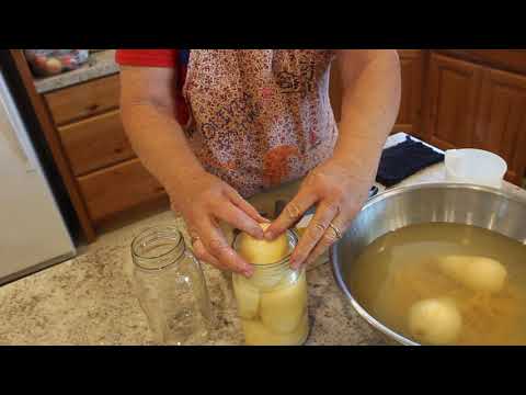 Canning pears - so easy